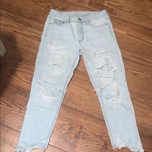 Distressed Boyfriend Jeans